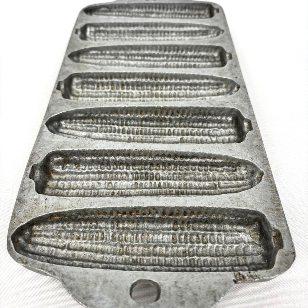 Vintage Wagner Ware Junior Krusty Korn Kobs Corn Cast Iron Bread Pan